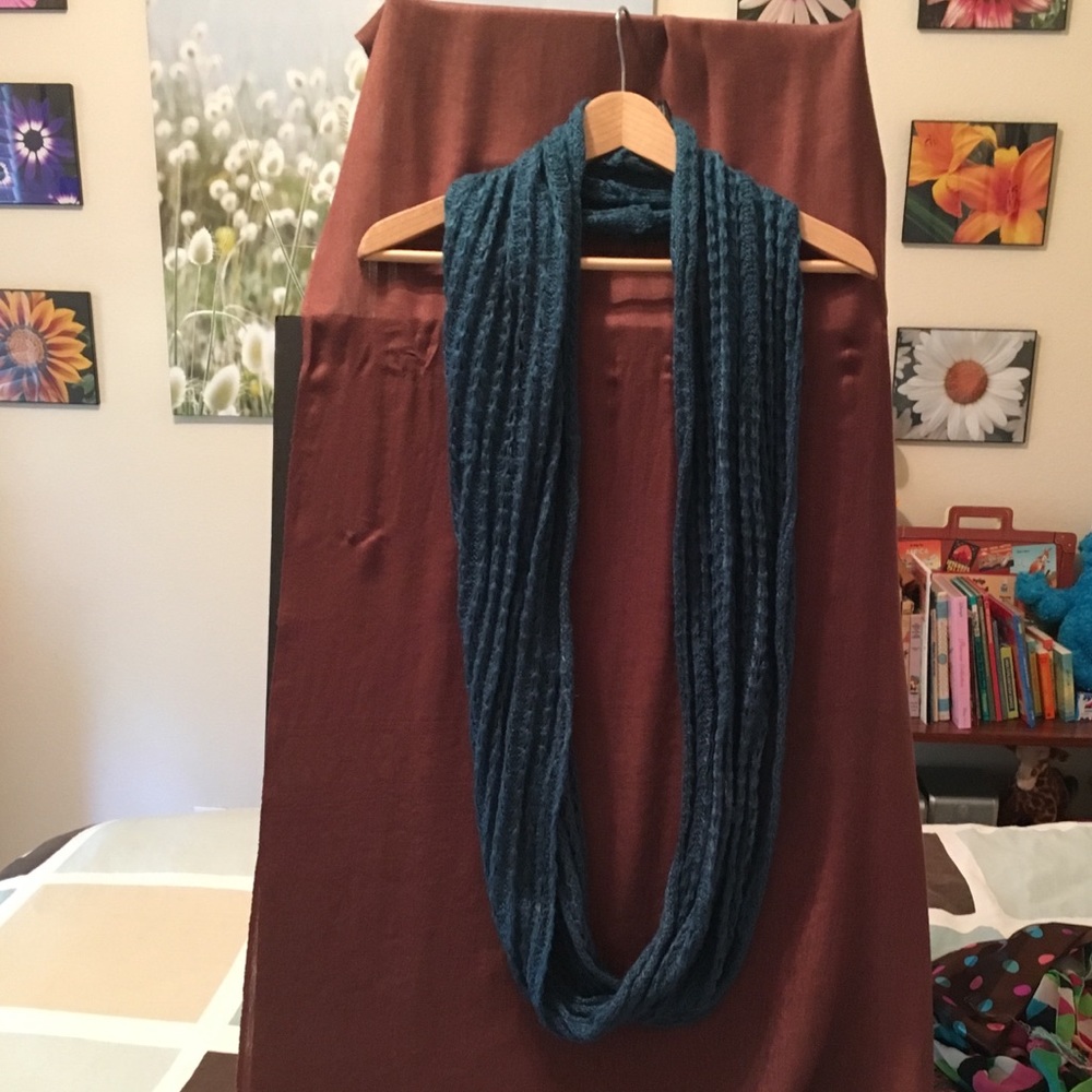 Teal infinity scarf